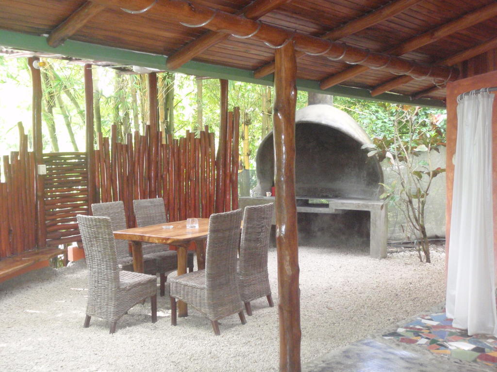مال باييس Pachamama Tropical Garden Lodge الغرفة الصورة