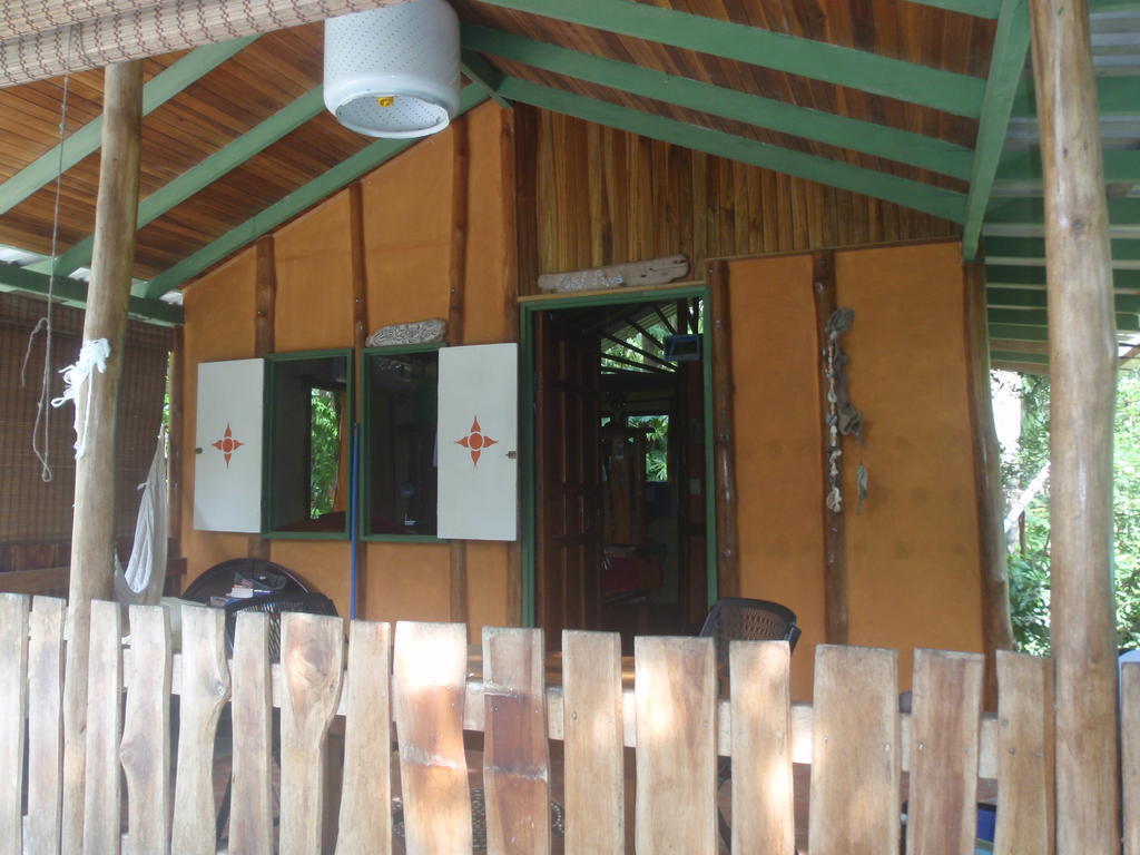 مال باييس Pachamama Tropical Garden Lodge الغرفة الصورة